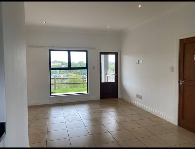 2 BEDROOM TOWNHOUSE TO LET IN PALM LAKES ESTATE
